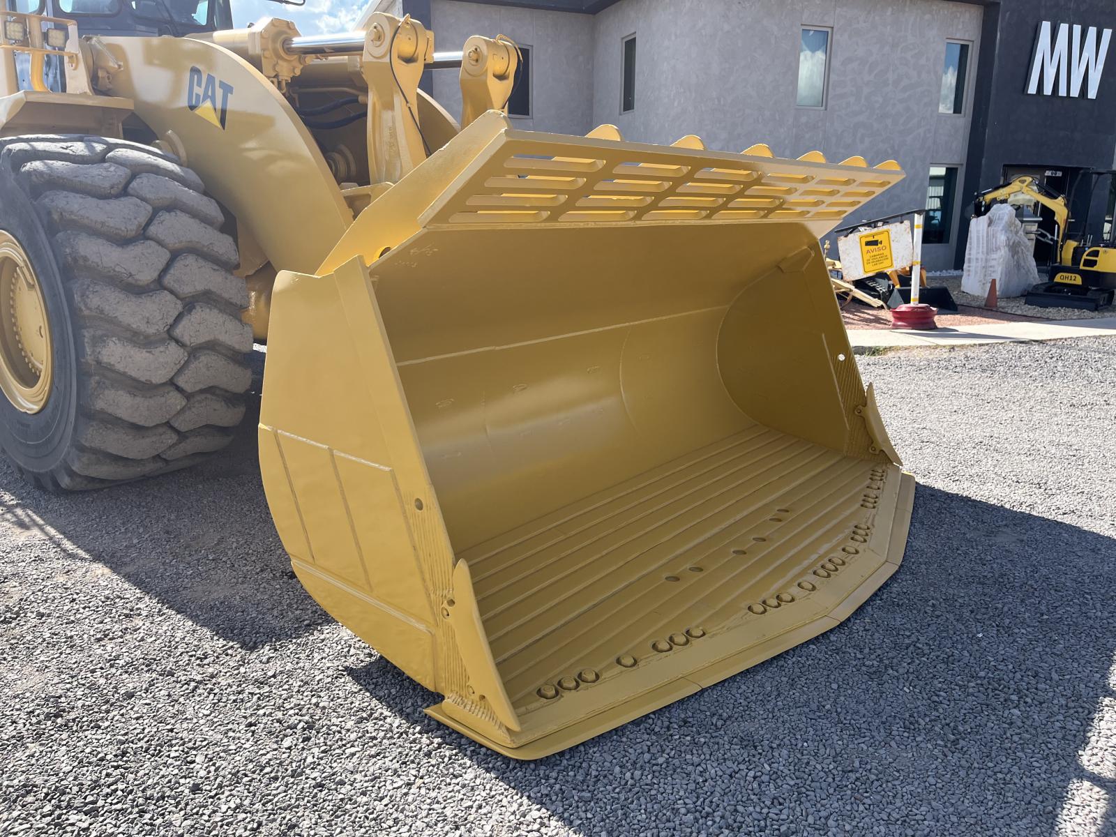 ./imagenes/INVOICE/2019/17670/CATERPILLAR 988B (5).JPG